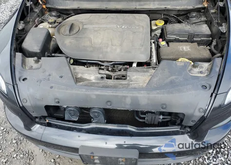 2014 Jeep Cherokee Latitude z USA, uszkodzony, nr VIN 1C4PJMCS3EW282767